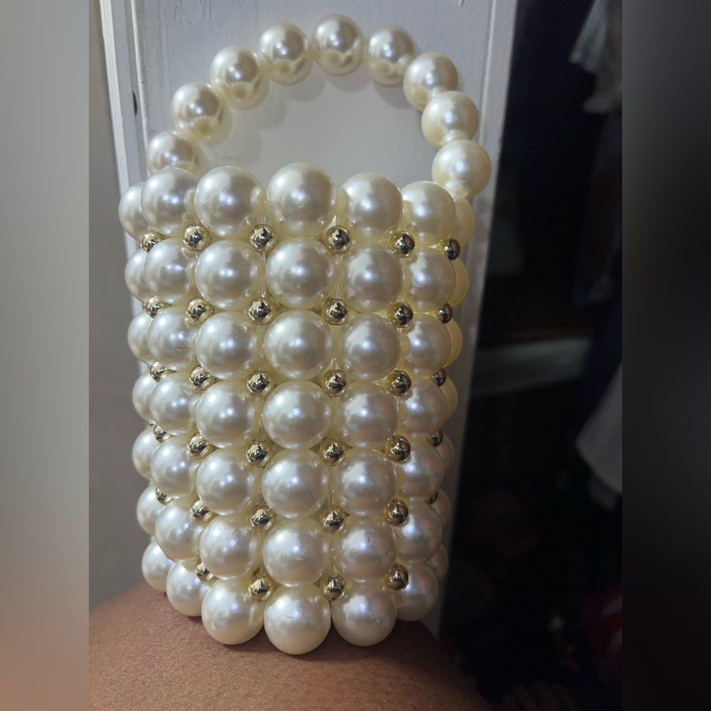 🤍 Pearl Beaded Mini Top Handle Bag 🤍